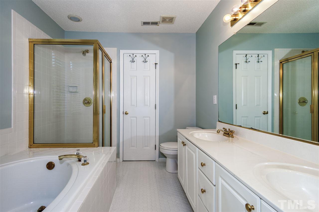 2312 Kendricks Court Raleigh, NC 27613 - Photo 17 of 21