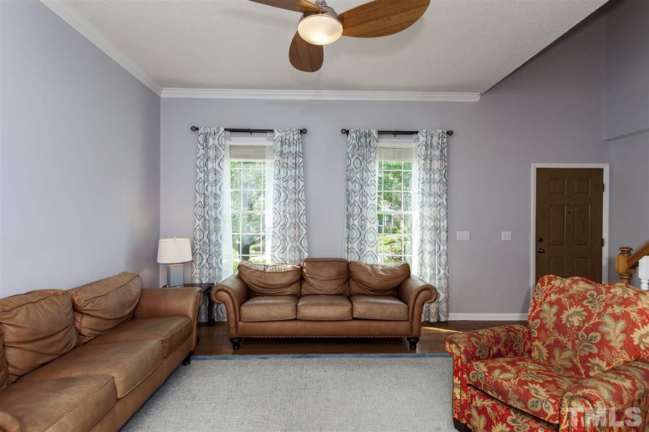 2312 Kendricks Court Raleigh, NC 27613 - Photo 4 of 21