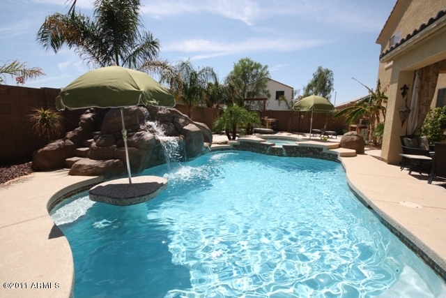 6287 South Rochester Drive Gilbert, AZ 85298 - Photo 29 of 35 Salt Water Pool with Water Fall