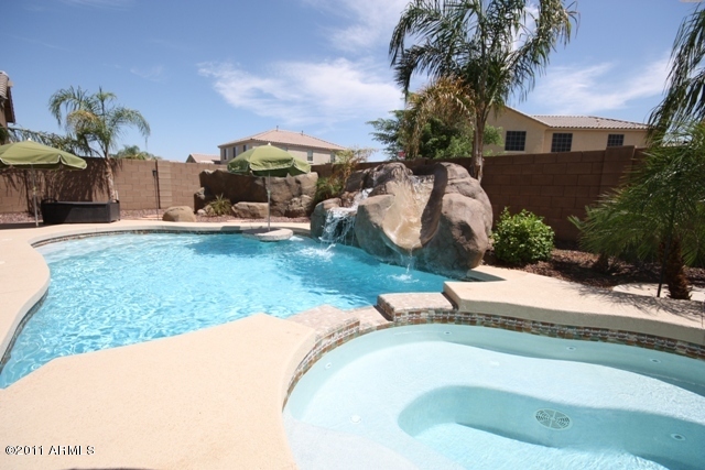 6287 South Rochester Drive Gilbert, AZ 85298 - Photo 30 of 35 Water Slide