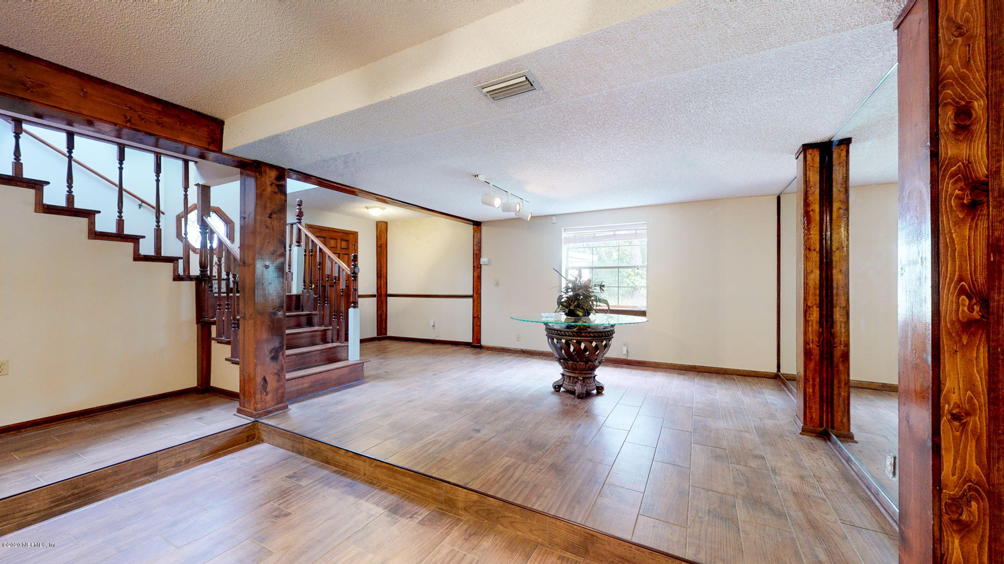 4524 Hood Road Jacksonville, FL 32257 - Photo 23 of 70 foyer