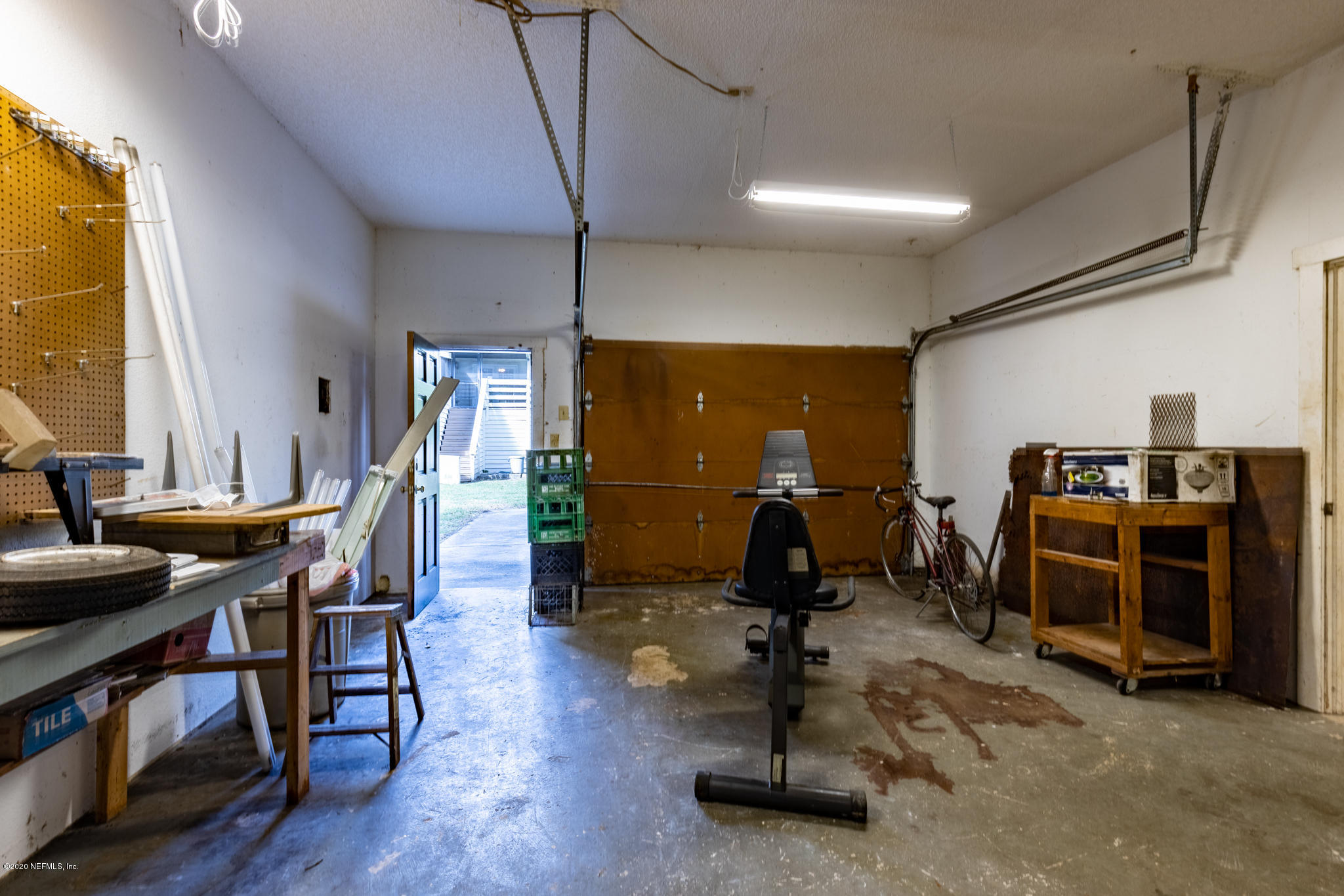 4524 Hood Road Jacksonville, FL 32257 - Photo 53 of 70 Garage