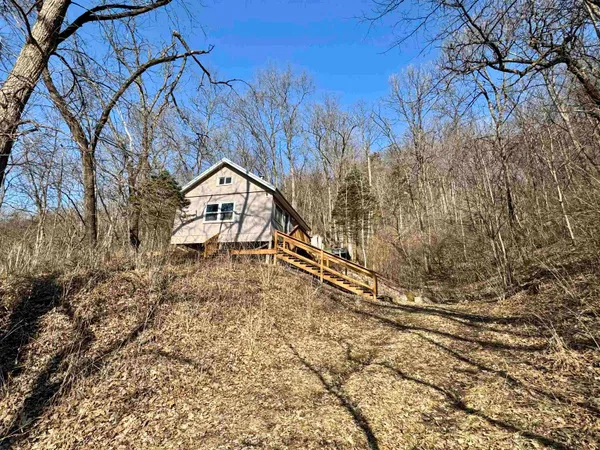 $600,000 | 16410 Waltz Lane, Boscobel, WI 53805