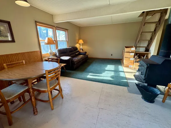 $600,000 | 16410 Waltz Lane, Boscobel, WI 53805