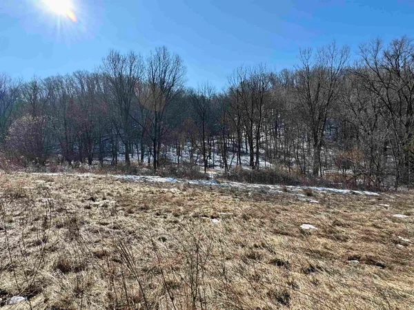 $600,000 | 16410 Waltz Lane, Boscobel, WI 53805