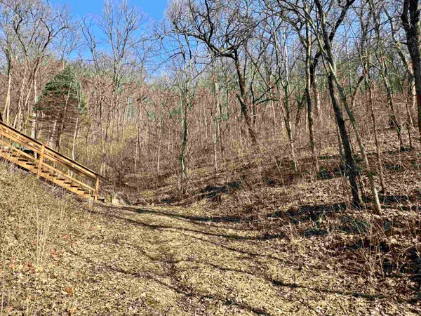 $600,000 | 16410 Waltz Lane, Boscobel, WI 53805