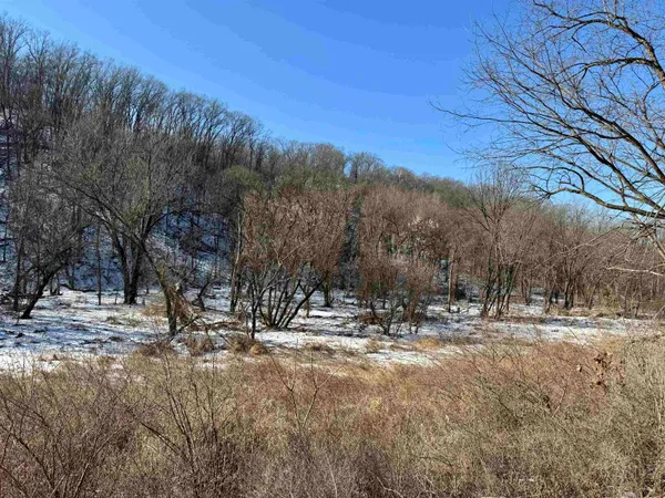 $600,000 | 16410 Waltz Lane, Boscobel, WI 53805