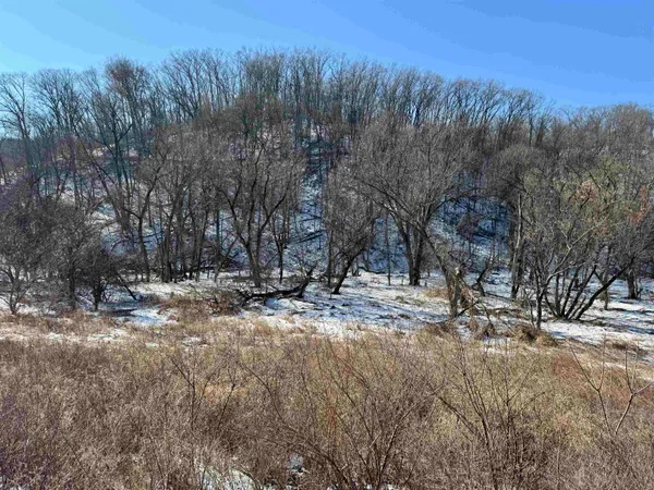 $600,000 | 16410 Waltz Lane, Boscobel, WI 53805