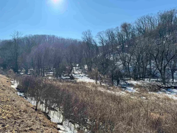 $600,000 | 16410 Waltz Lane, Boscobel, WI 53805