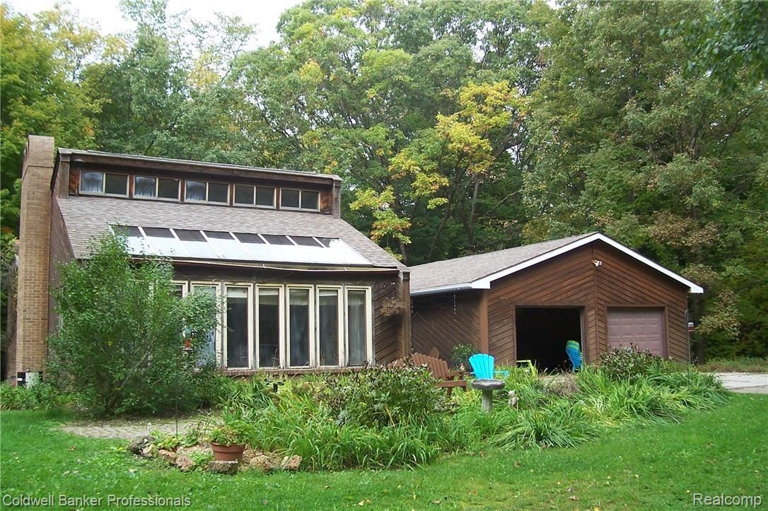 2759 Millville Road Lapeer, MI 48446 - Photo 1 of 12 C:\Users\Sandy\Pictures\Pictures\2015-10-09\003.JPG