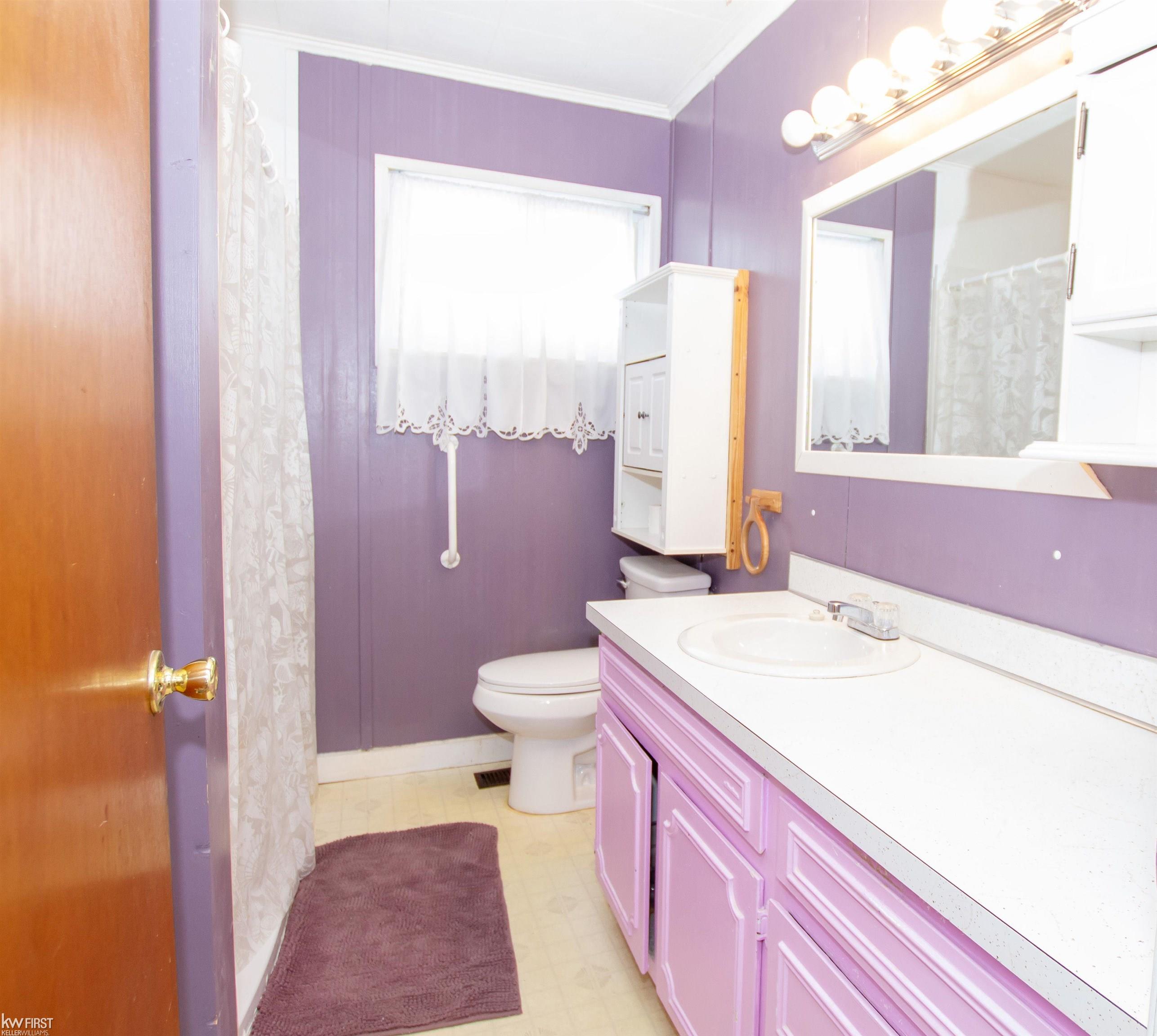 3527 North Genesee Road Flint, MI 48506 - Photo 13 of 27 50165356-79aa297a-49a1-4995-ae05-e6a9a8b07e2a.JPG