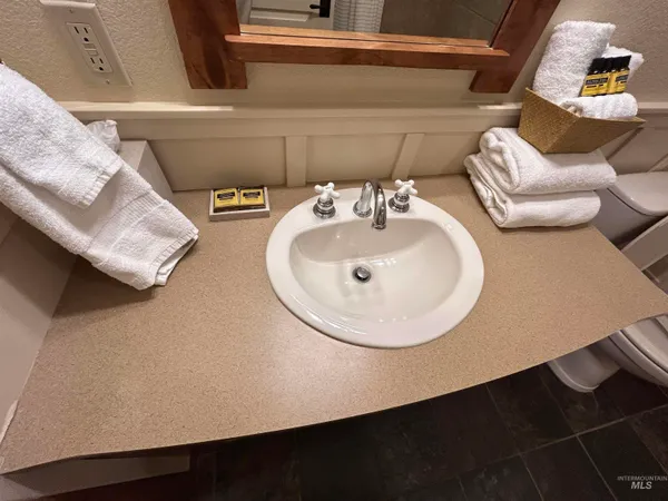 $181,900 | 150 Morning Star Drive, Unit 371, Kellogg, ID 83837