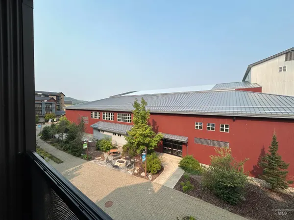 $181,900 | 150 Morning Star Drive, Unit 371, Kellogg, ID 83837