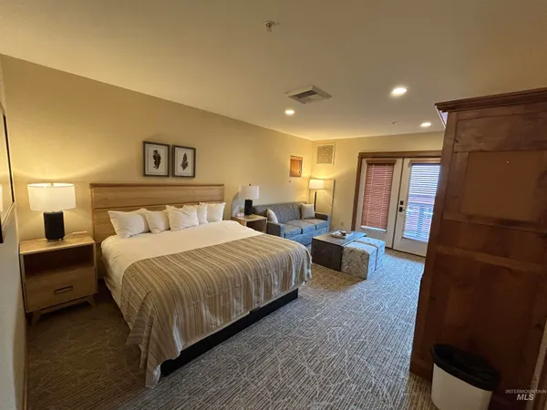 $181,900 | 150 Morning Star Drive, Unit 371, Kellogg, ID 83837