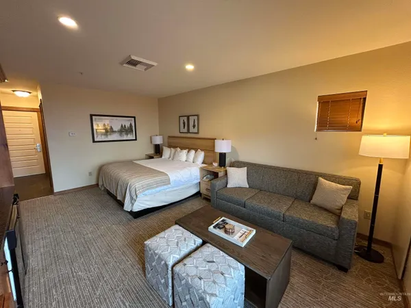 $181,900 | 150 Morning Star Drive, Unit 371, Kellogg, ID 83837