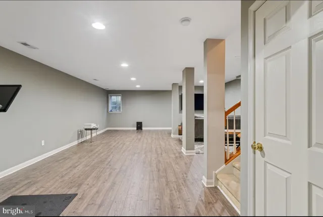 $679,999 | 604 Greycliffe Lane, Ambler, PA 19002