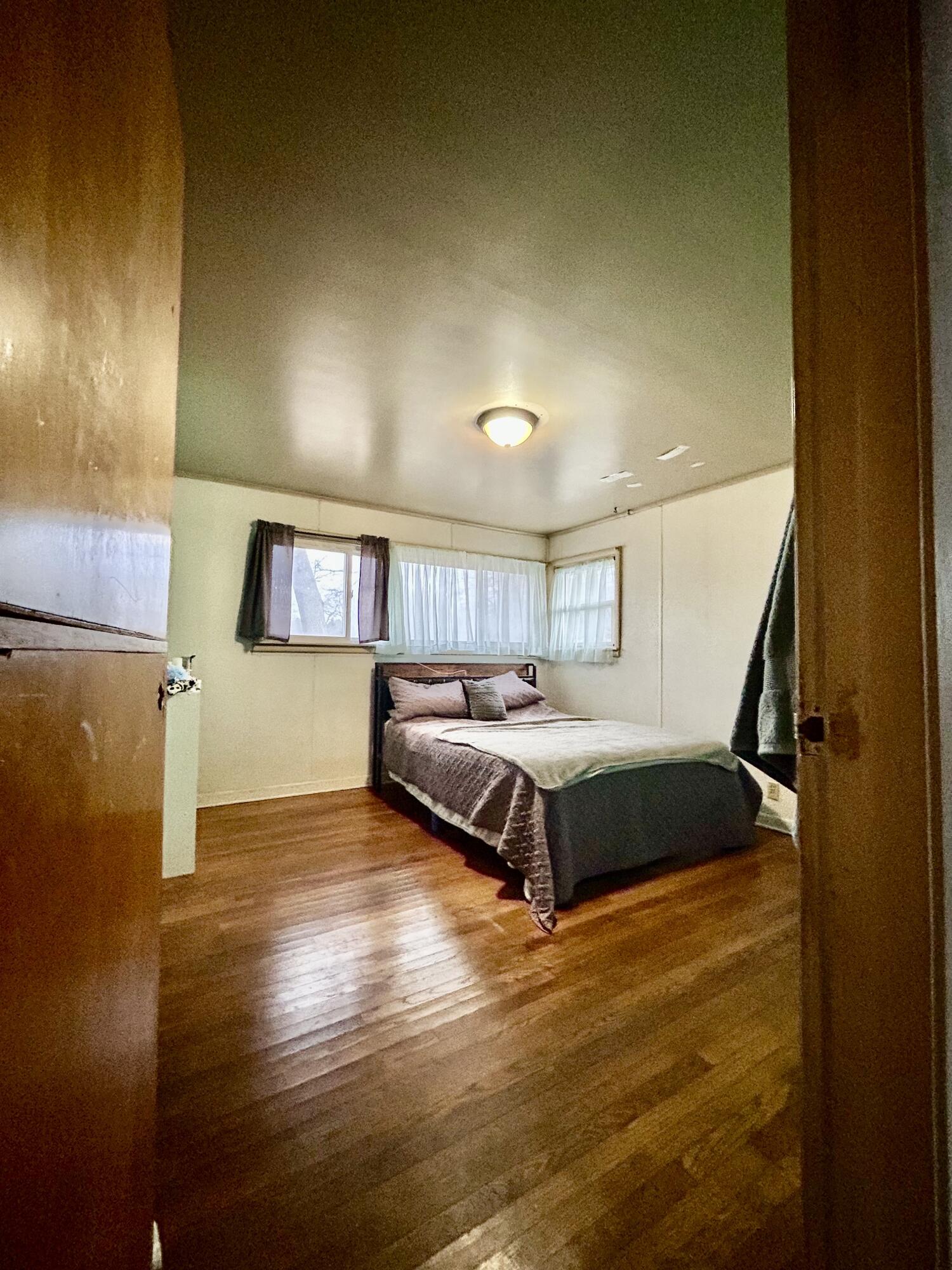 1580 Sunview Street Muskegon, MI 49445 - Photo 11 of 18 IMG_2848