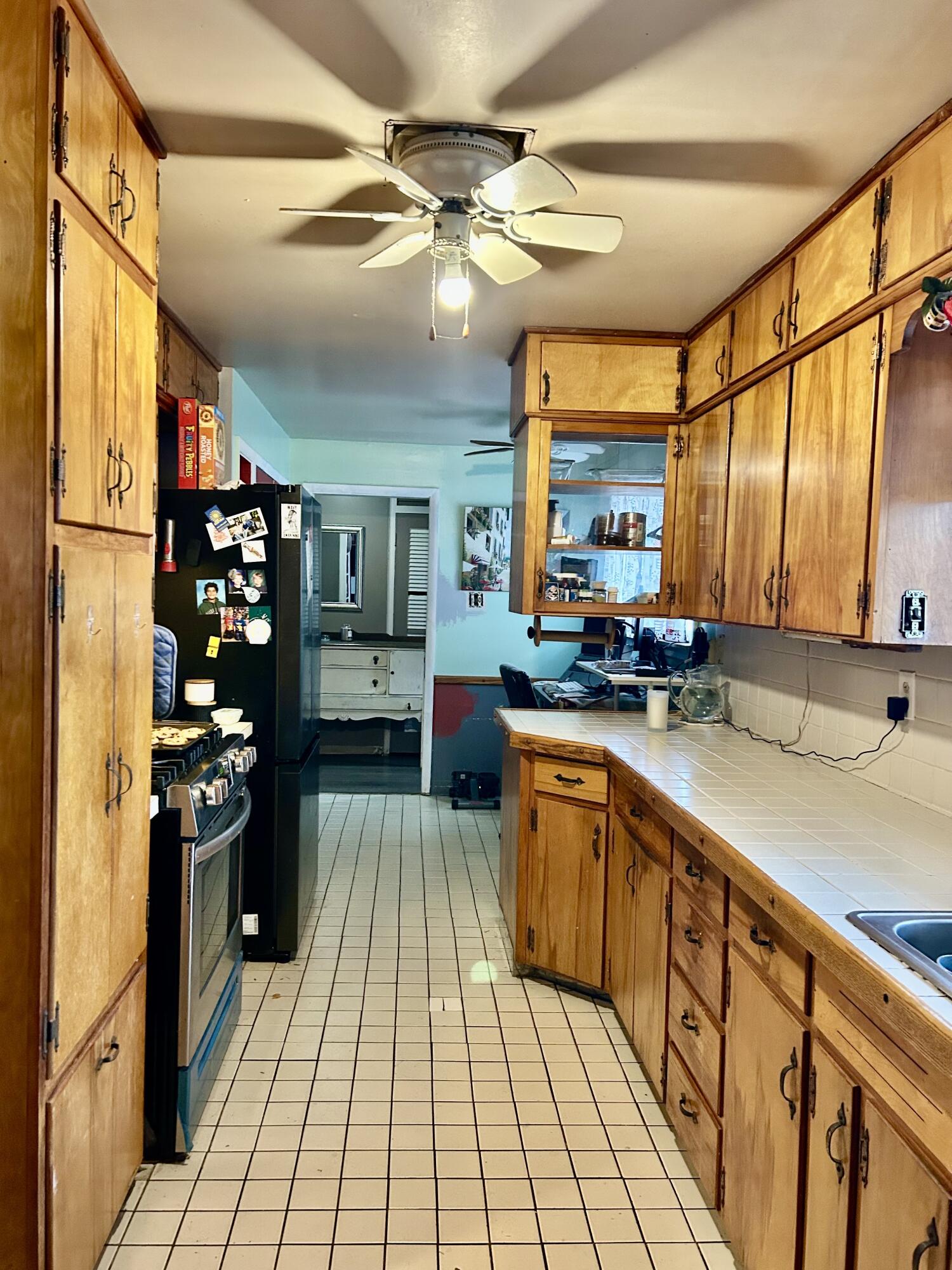 1580 Sunview Street Muskegon, MI 49445 - Photo 6 of 18 IMG_2841