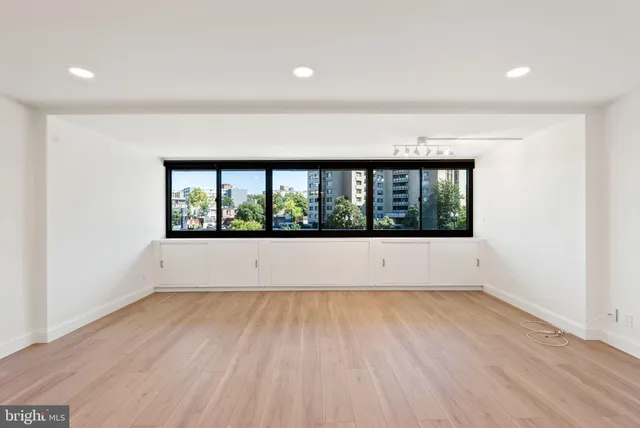 $349,000 | 2510 Virginia Avenue Northwest, Unit 309N, Washington, DC 20037