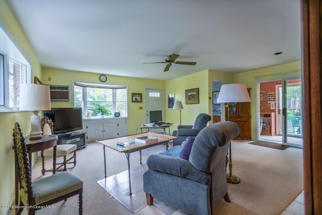 16 Pepperridge Road Howell, NJ 07731 - Photo 11 of 21 In-Law Suite