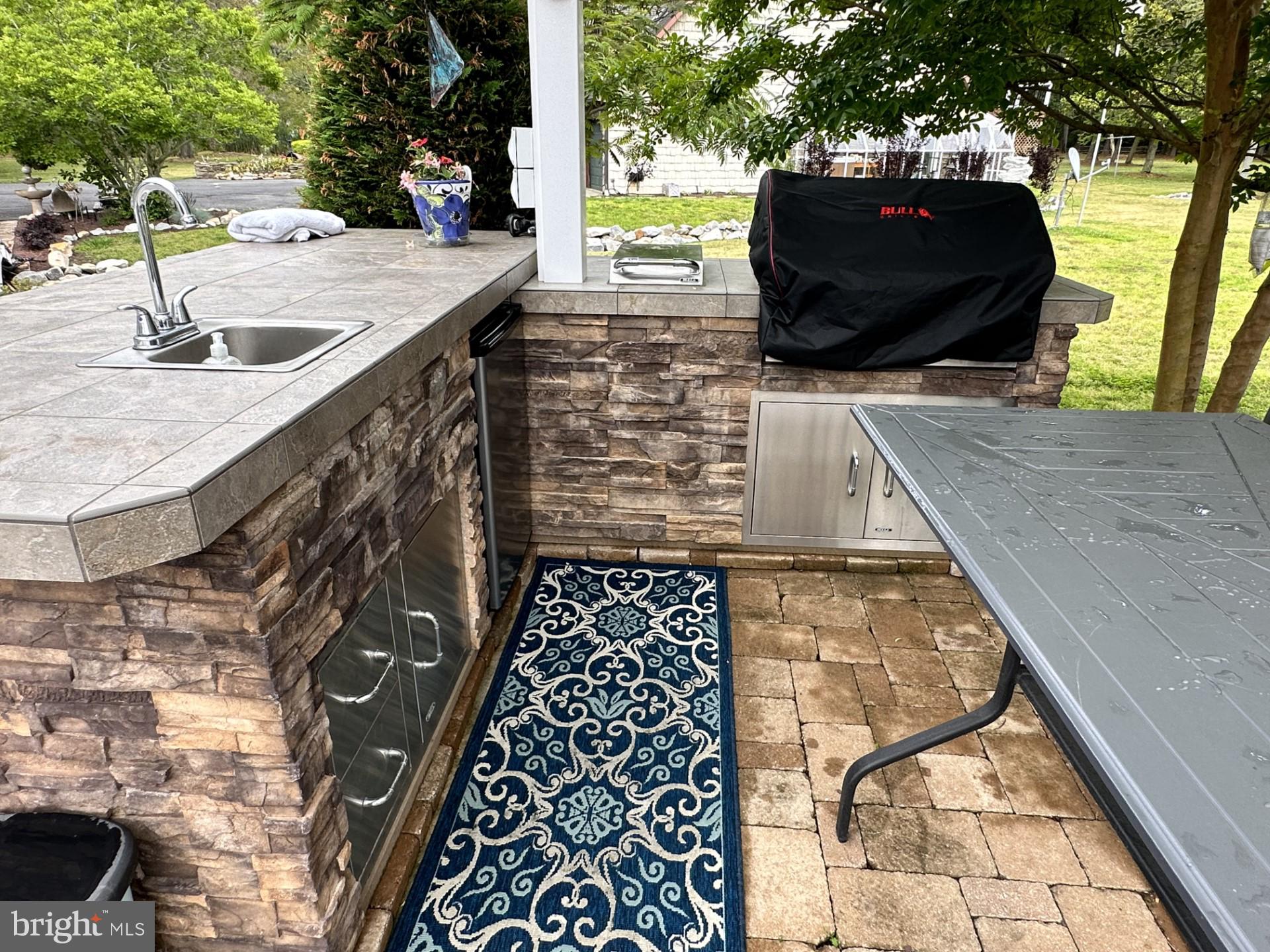 26463 Asbury Avenue Crisfield, MD 21817 - Photo 23 of 94 Wet bar off gazebo
