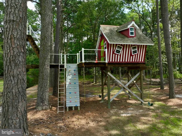 $599,000 | 26463 Asbury Avenue, Crisfield, MD 21817