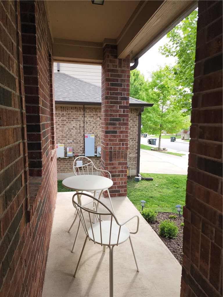 222 Telluride Drive Georgetown, TX 78626 - Photo 2 of 38