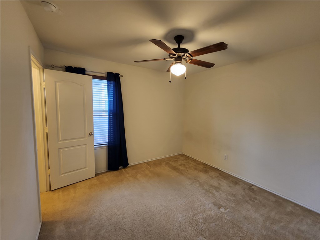 222 Telluride Drive Georgetown, TX 78626 - Photo 21 of 38