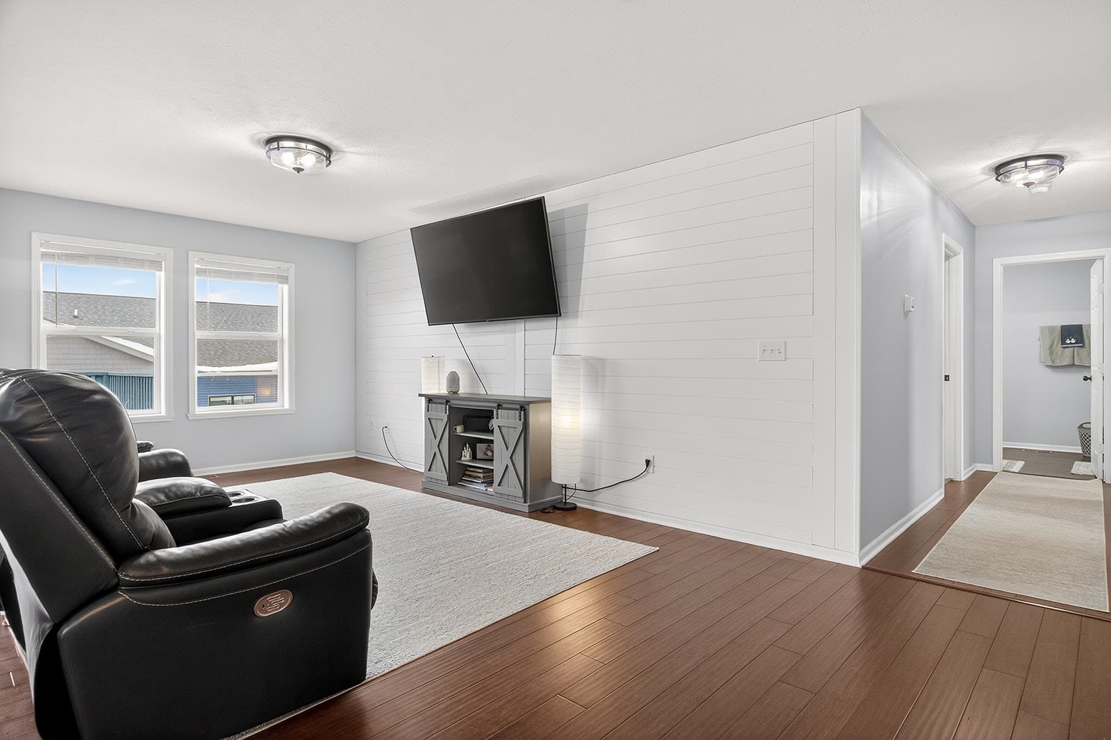 6915 Winterberry Road Loves Park, IL 61111 - Photo 2 of 27