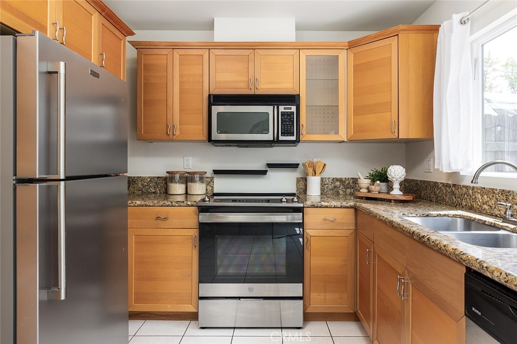 1443 1st Street, Unit B Duarte, CA 91010 - Photo 10 of 23