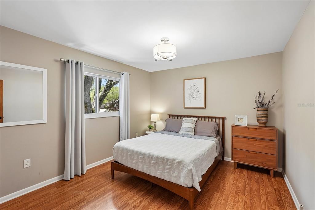 521 Avalon Road Venice, FL 34293 - Photo 18 of 31 Gallery Image 18