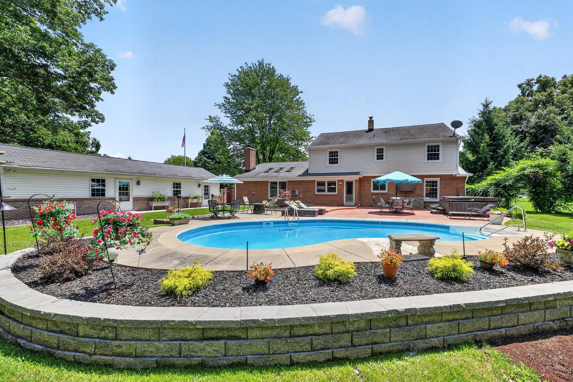 351 West Ridge Circle Kalamazoo, MI 49009 - Photo 49 of 74 52-WM351wridge-58