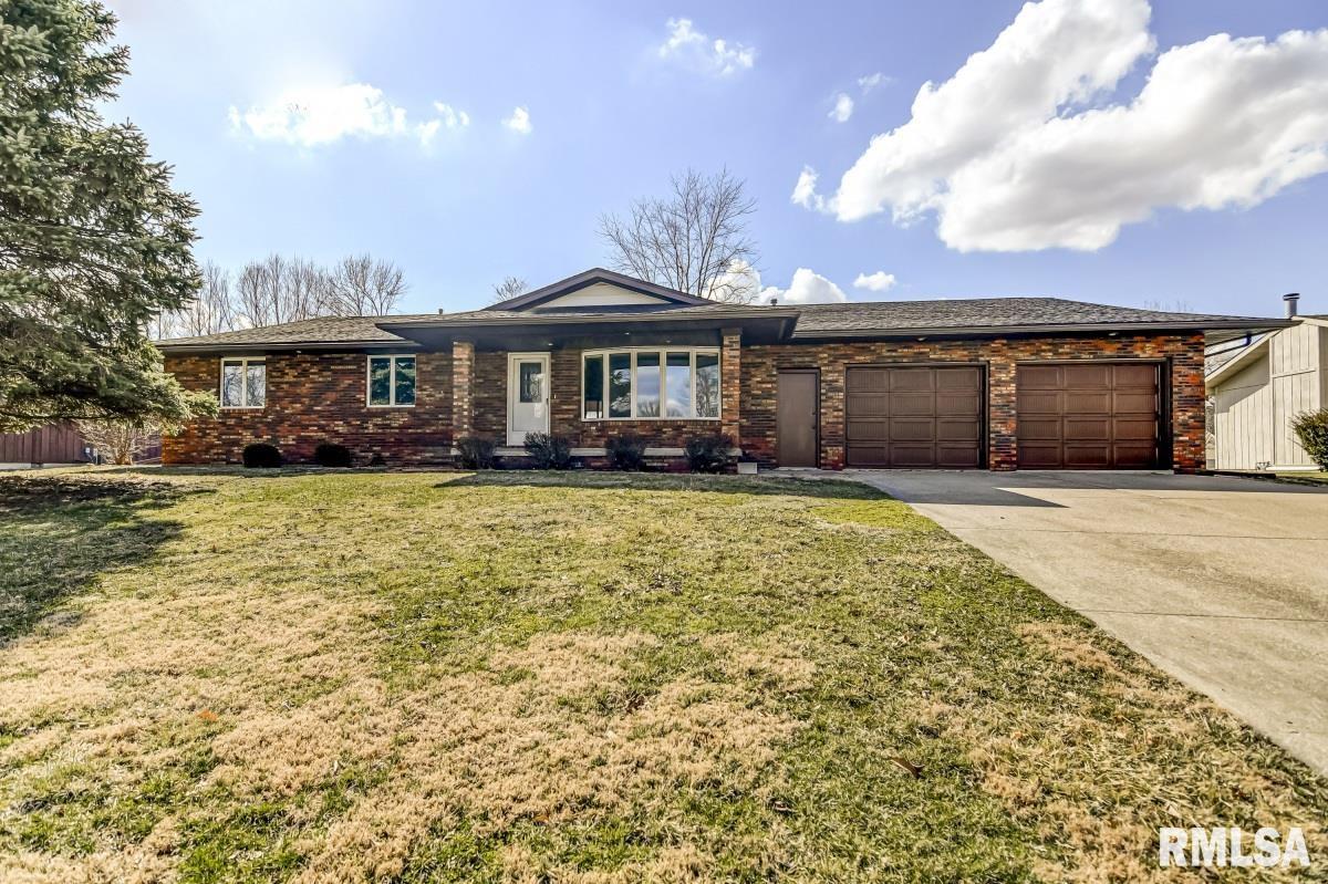 111 Allegheny Road Rochester, IL 62563 - Photo 1 of 36