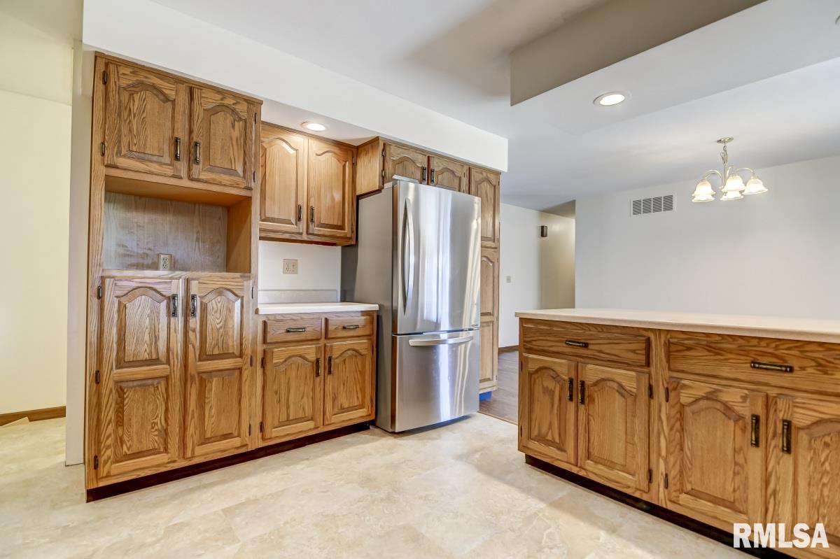 111 Allegheny Road Rochester, IL 62563 - Photo 12 of 36