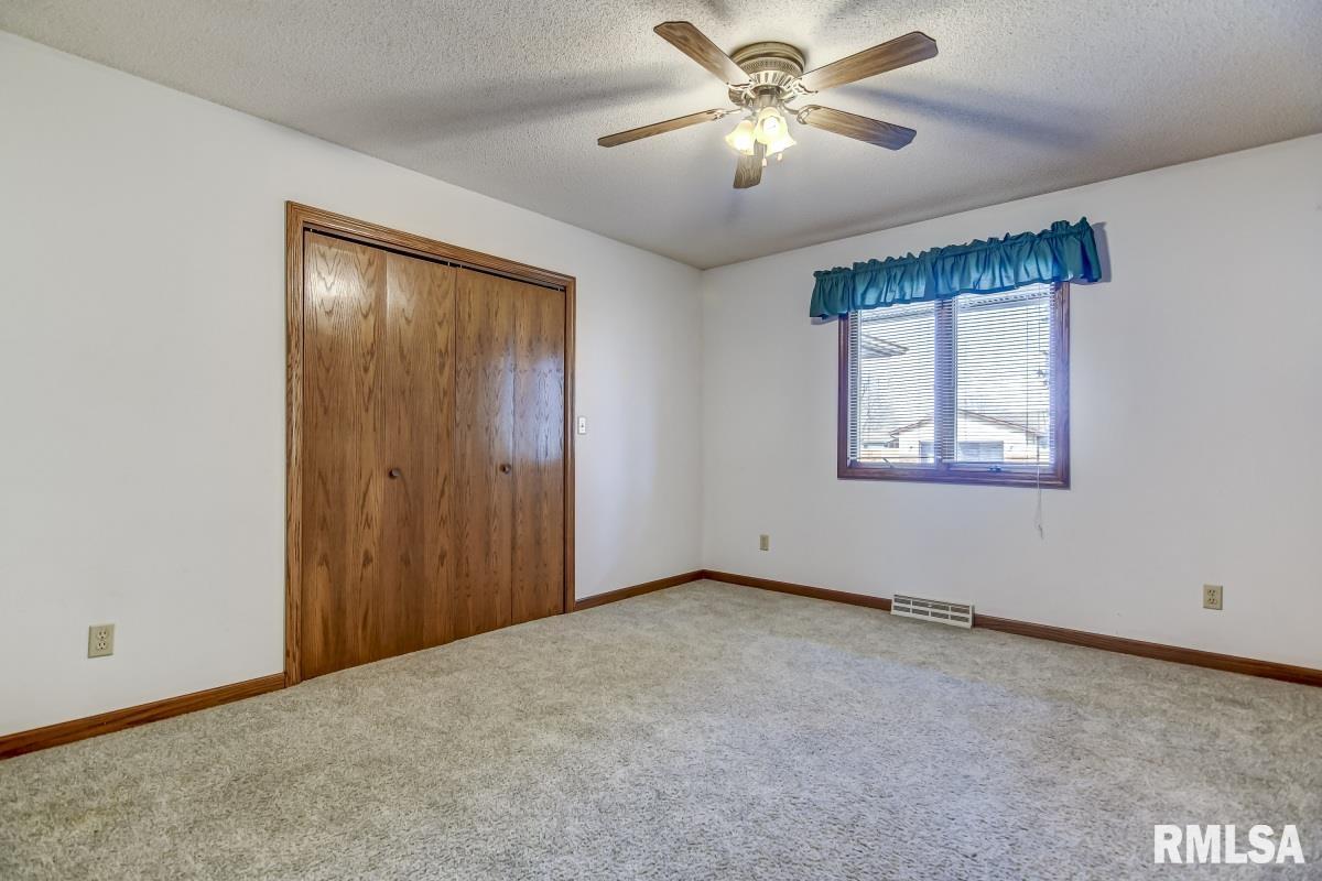 111 Allegheny Road Rochester, IL 62563 - Photo 21 of 36