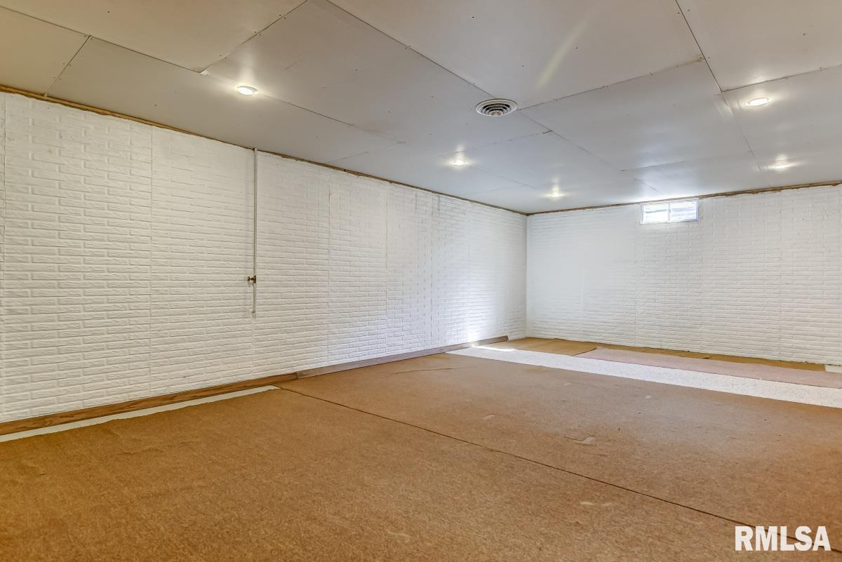 111 Allegheny Road Rochester, IL 62563 - Photo 25 of 36