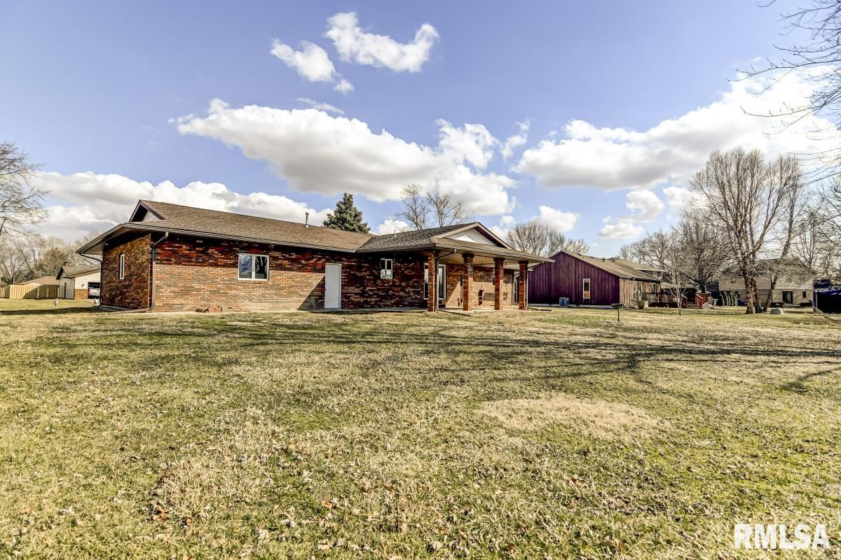 111 Allegheny Road Rochester, IL 62563 - Photo 33 of 36