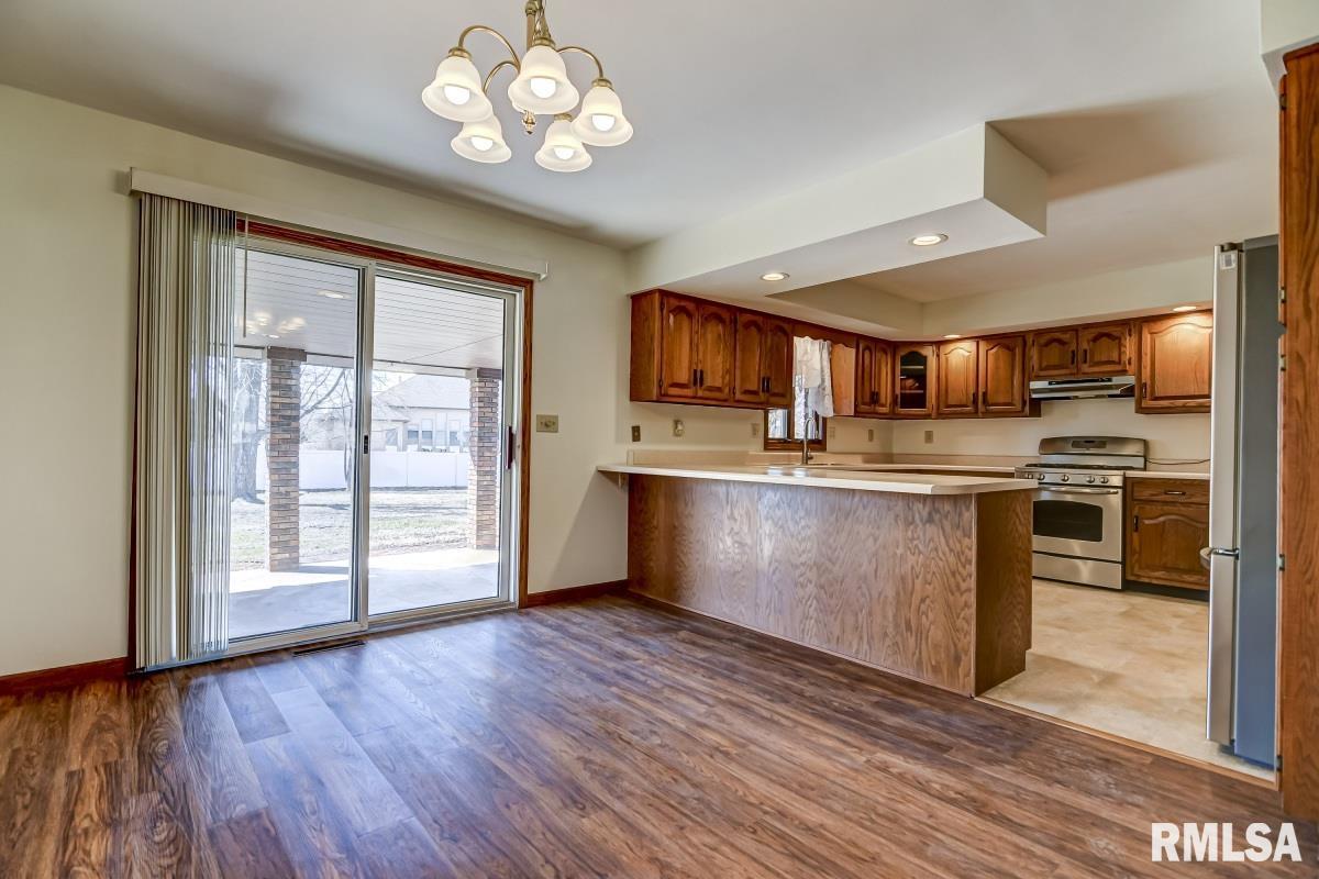 111 Allegheny Road Rochester, IL 62563 - Photo 5 of 36