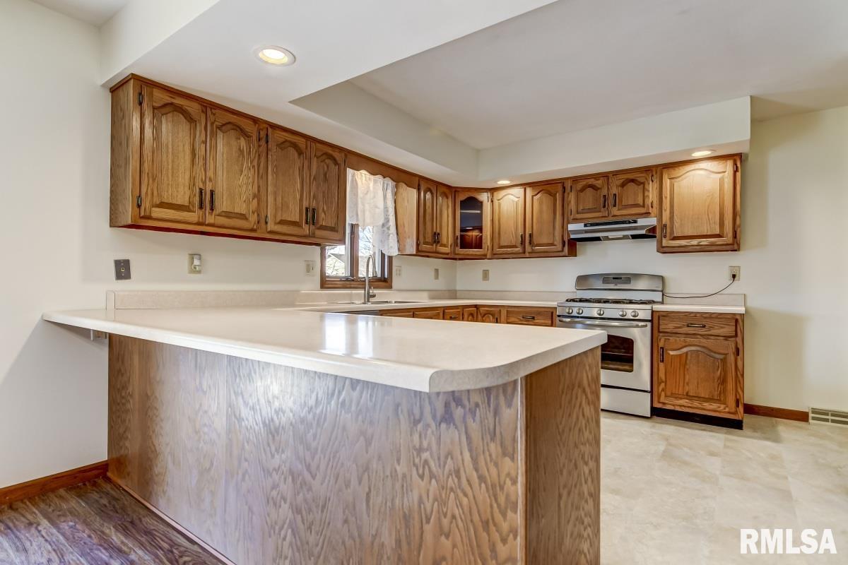111 Allegheny Road Rochester, IL 62563 - Photo 8 of 36