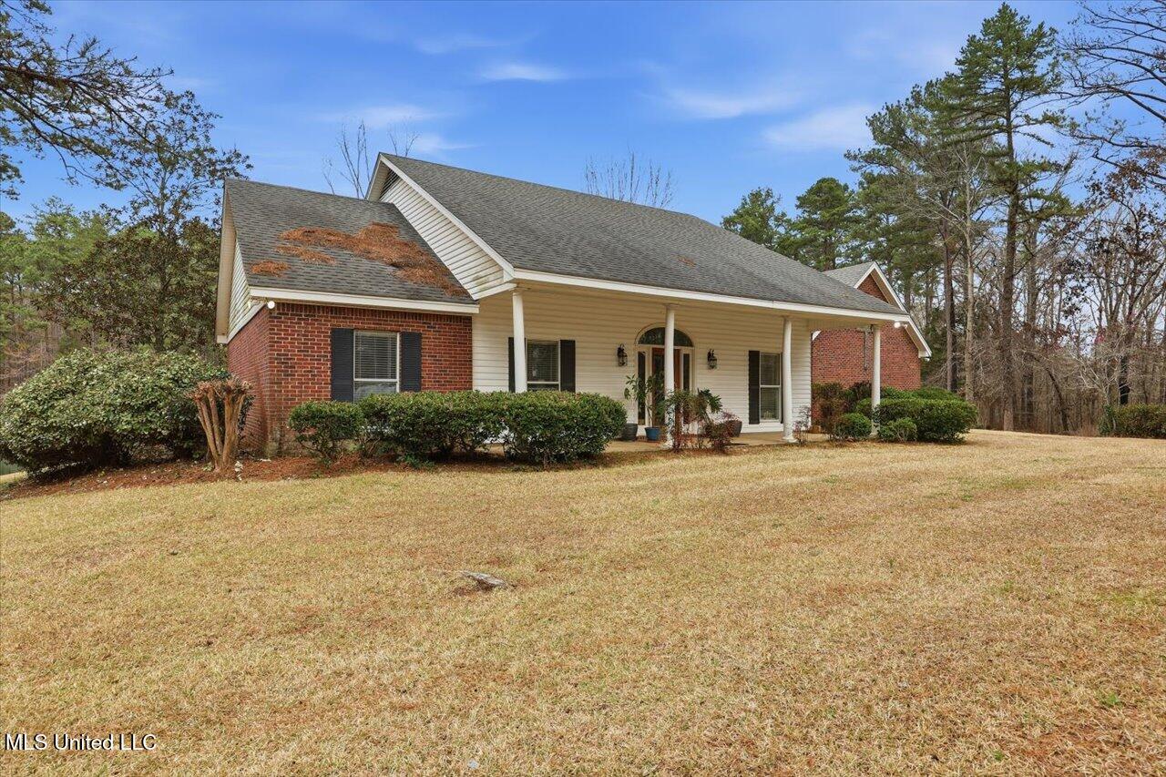 1407 Monterey Road Florence, MS 39073 - Photo 3 of 67 03-1407 Monterey Rd _ Home Tours MS
