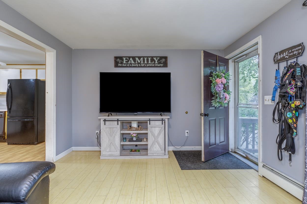 18 Garvin Road Derry, NH 03038 - Photo 13 of 40 Gallery Image 13