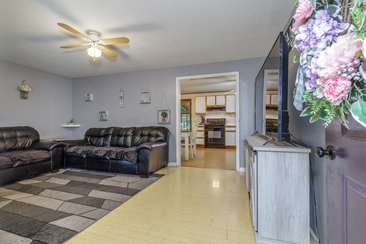 18 Garvin Road Derry, NH 03038 - Photo 36 of 40 Gallery Image 36