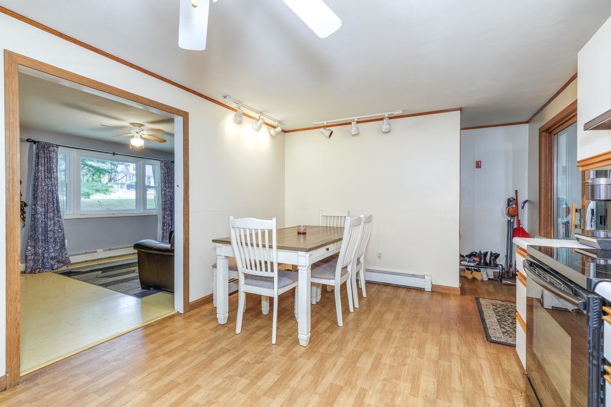 18 Garvin Road Derry, NH 03038 - Photo 5 of 40 Gallery Image 5