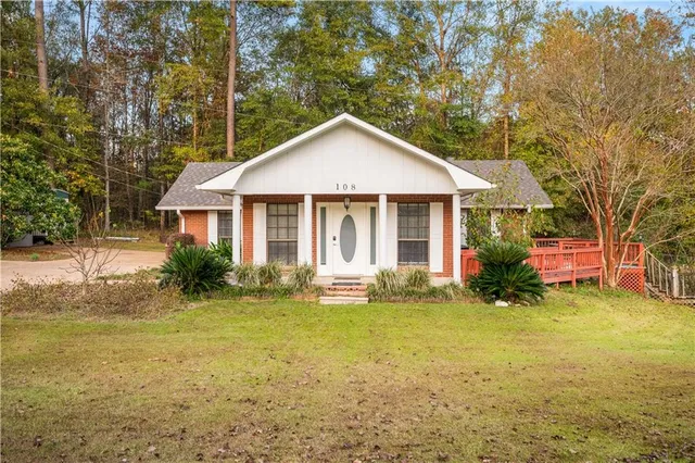$135,000 | 108 East Hampton Drive, Pineville, LA 71360