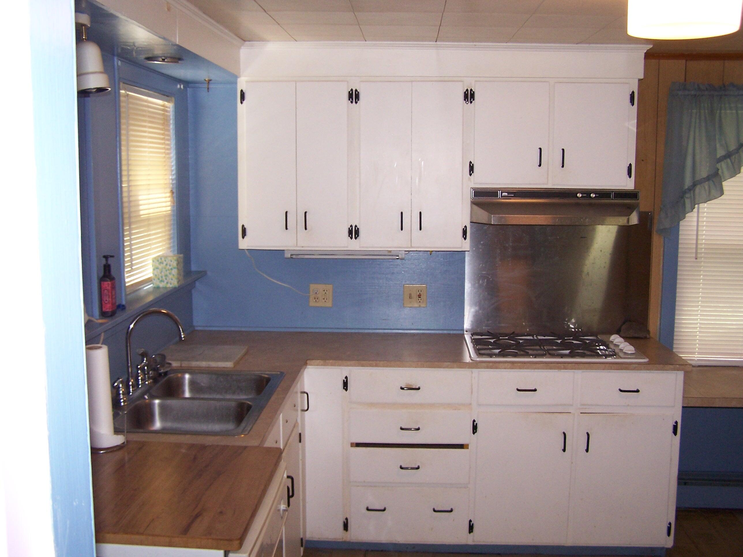 83 Elmwood Road Auburn, ME 04210 - Photo 7 of 56 103_0333