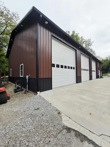 $679,000 | 7158 East County Road 200 North, Milan, IN 47031