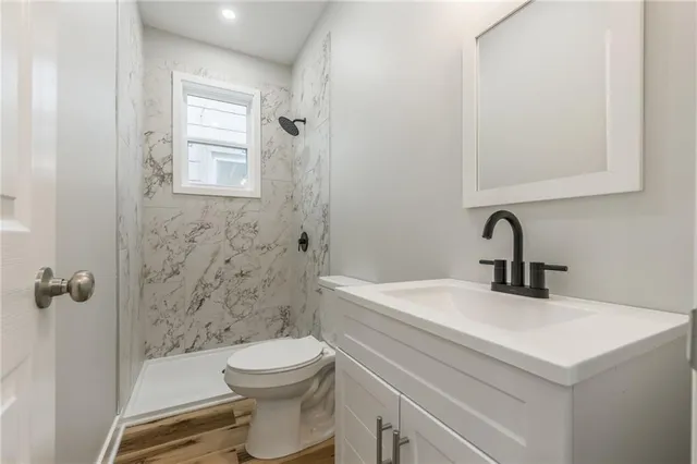 $159,000 | 410 Kensington Avenue, Kansas City, MO 64124