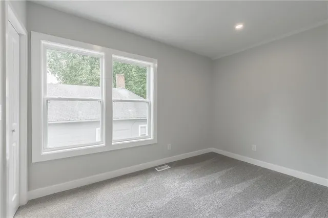 $159,000 | 410 Kensington Avenue, Kansas City, MO 64124