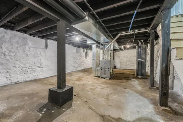 $159,000 | 410 Kensington Avenue, Kansas City, MO 64124