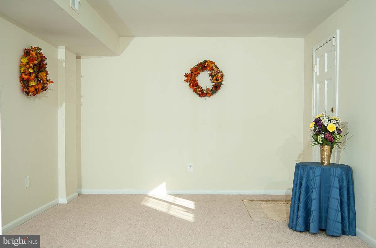 900 Malta Lane Silver Spring, MD 20901 - Photo 12 of 17 Family Room